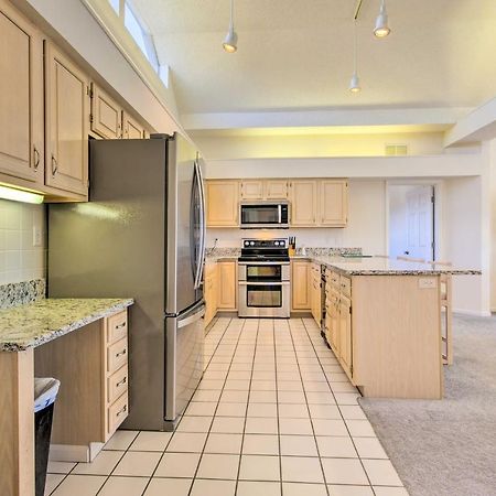 Bright Waterfront Condo With Resort Amenities! Lake Ozark Eksteriør billede