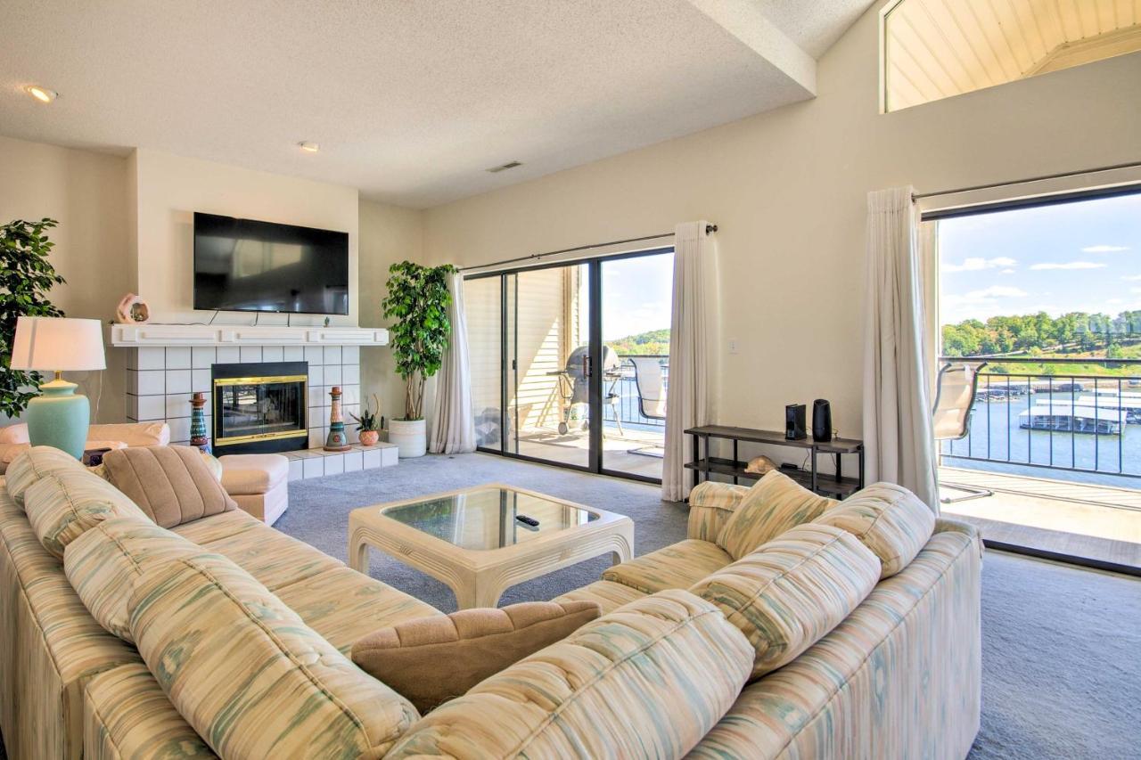 Bright Waterfront Condo With Resort Amenities! Lake Ozark Eksteriør billede