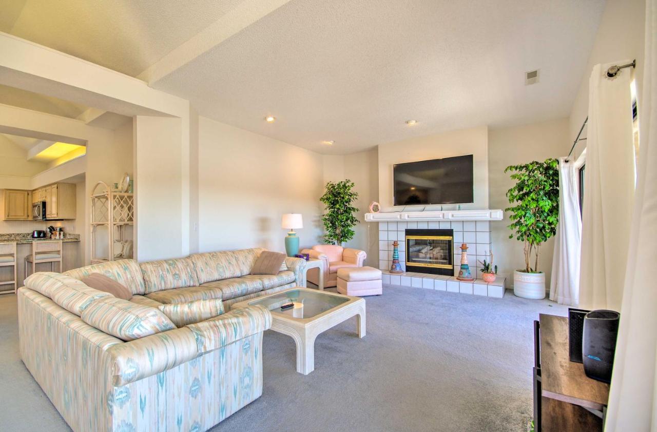 Bright Waterfront Condo With Resort Amenities! Lake Ozark Eksteriør billede
